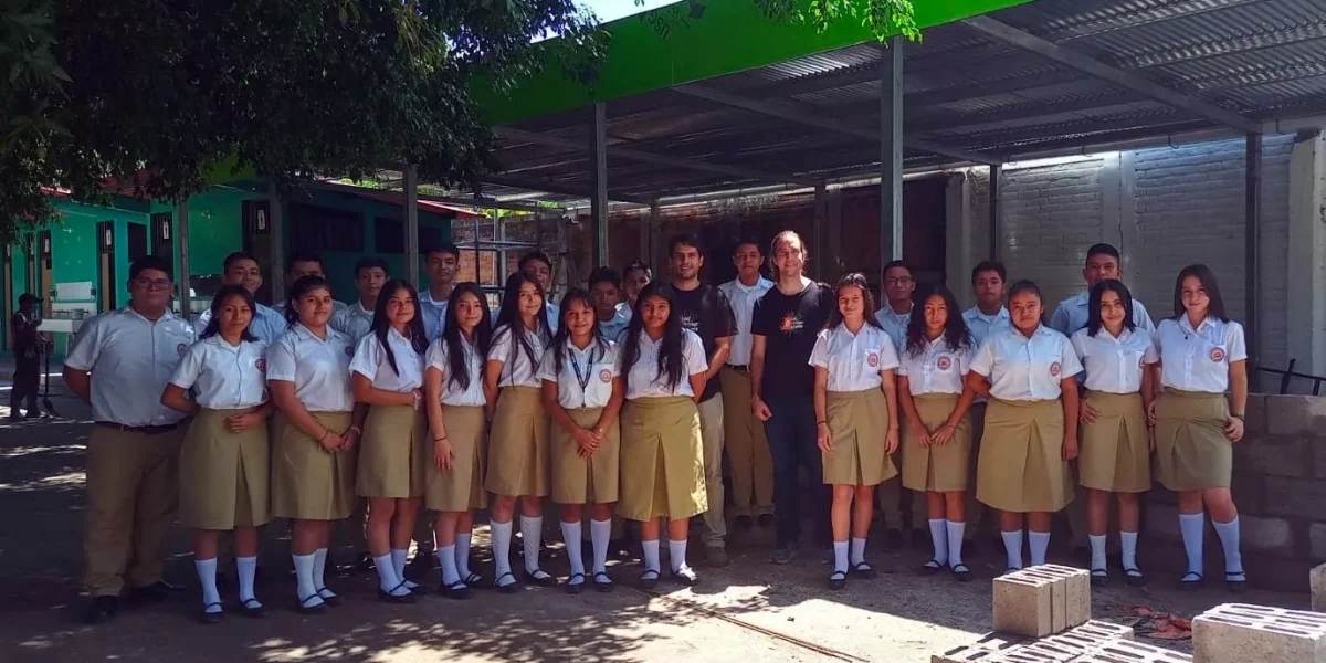Mi Primer Bitcoin Education El Salvador-